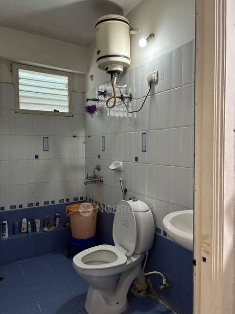 4+ BHK Flat For Sale  In Masab Tank