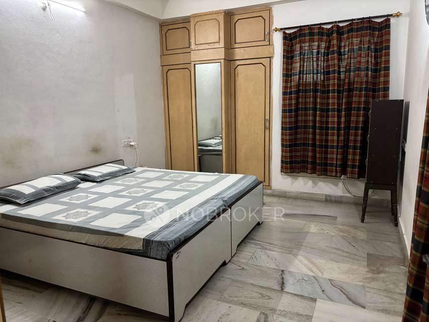 4+ BHK Flat For Sale  In Masab Tank