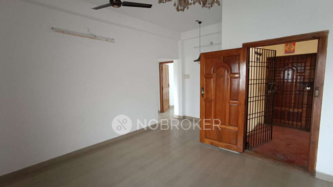 2 BHK Flat In Shanthi Niwas, Selaiyur, Chennai, Tamil Nadu For Sale  In 32