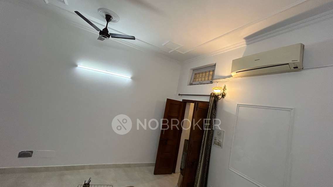 2 BHK House for Rent  In Nizamuddin West