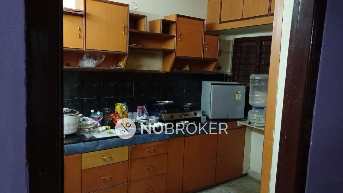 2 BHK Flat In Laxmi Nivas, Kondapur For Sale  In Kondapur