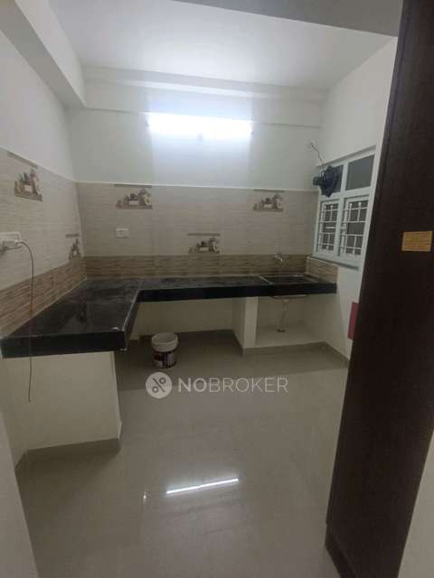 2 BHK Flat In Sholinganallur for Rent  In 1500, Tnhb Main Rd