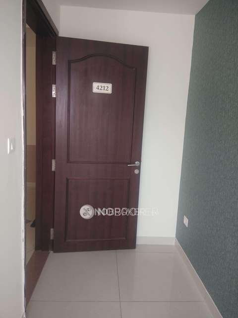 2 BHK Flat In Prestige Lakeside Habitat For Sale  In Varthur