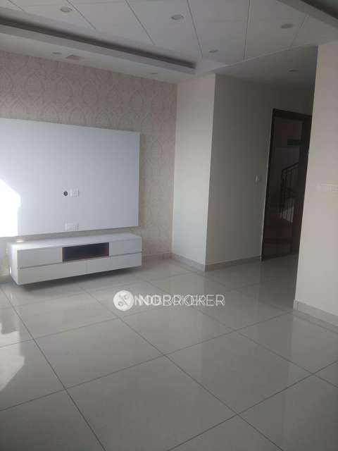 2 BHK Flat In Prestige Lakeside Habitat For Sale  In Varthur