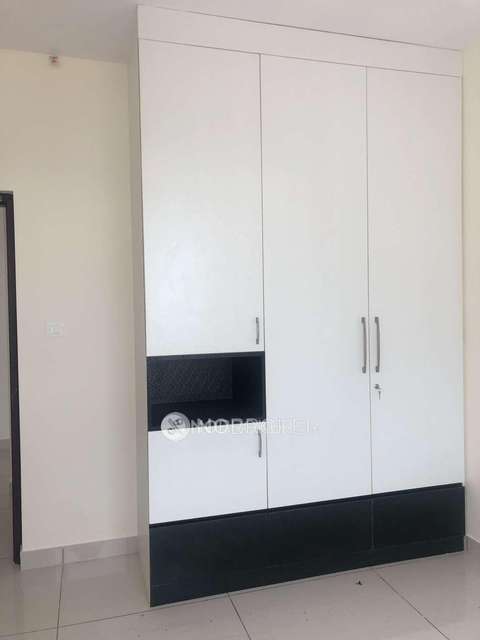 2 BHK Flat In Prestige Lakeside Habitat For Sale  In Varthur