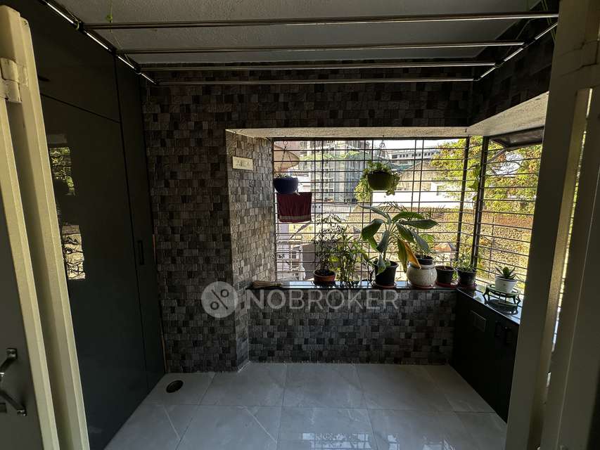 1 BHK Flat In Shree Laxmi Narayn Tower  Snhenagar Colony Behind Neelayam Theayre Pune For Sale  In Narayan Peth