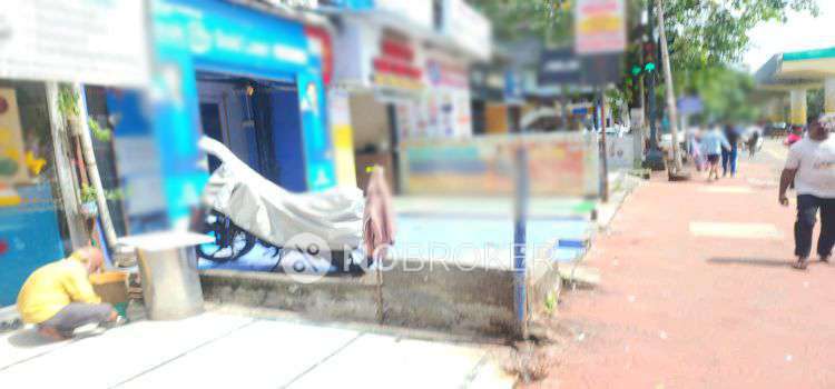 Retail  Property in Santacruz West, Mumbai for Rent 