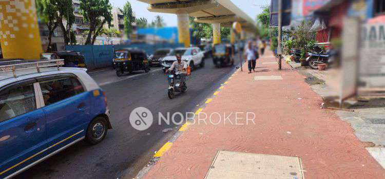 Retail  Property in Santacruz West, Mumbai for Rent 