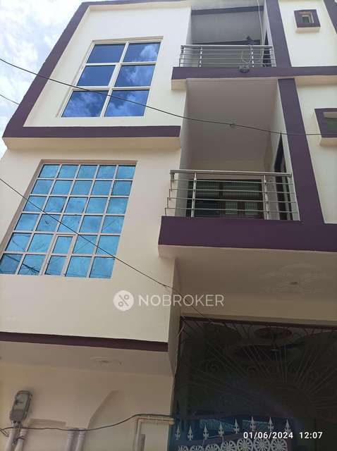 3 BHK Flat In Standalone Building  For Sale  In Bhondsi