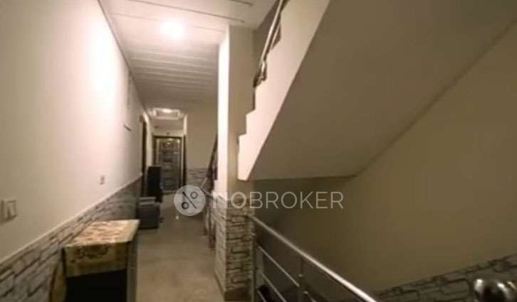 3 BHK Flat In Sun Apartments For Sale  In B-1 Block Nanhe Ram Park