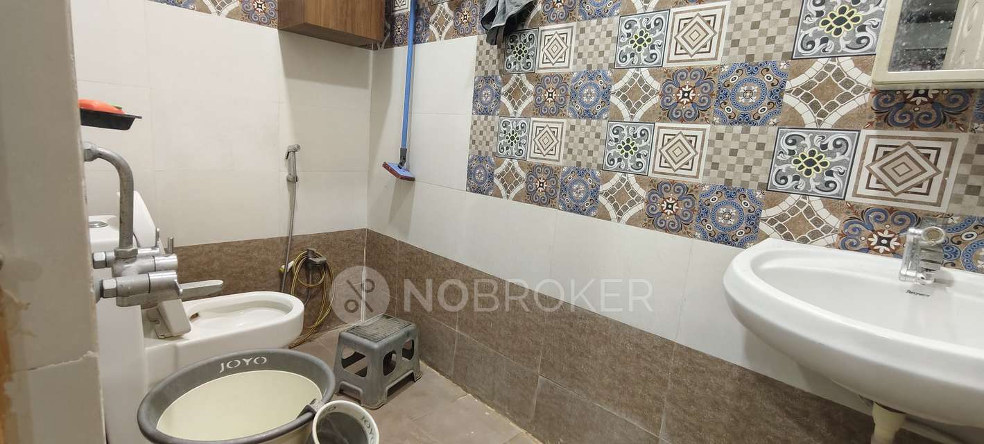 3 BHK Flat In Virinchi Yogananda Residency For Sale  In Kothapet