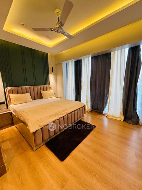 1 BHK Flat In Galaxy Blue Saphire Plaza, Sector 4 For Sale  In Sector 4