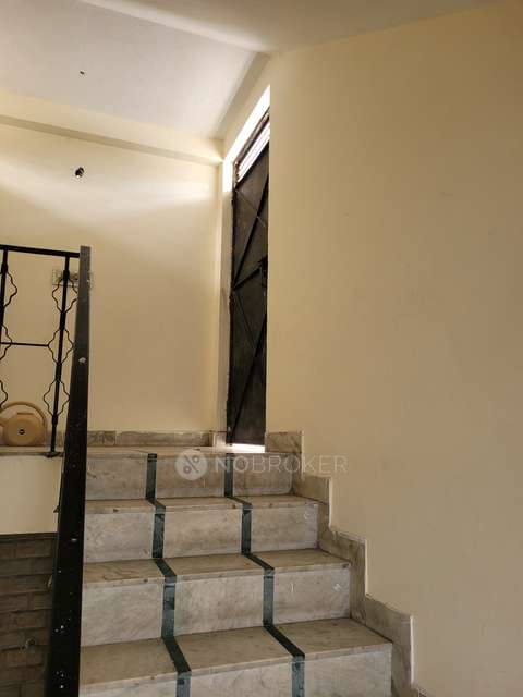 2 BHK Flat In Appartments For Sale  In Kaushambi