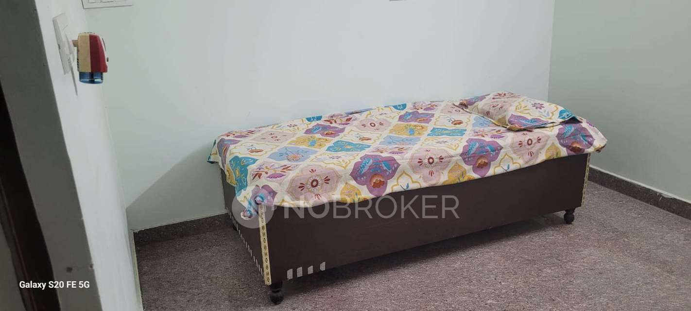 PG for Girls in Sewa Nagar