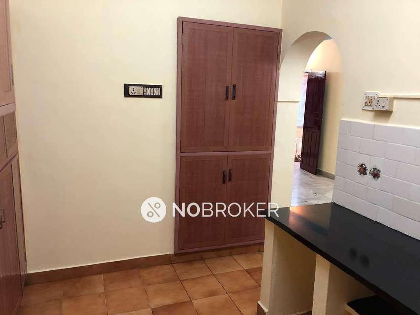 2 BHK Flat In Apartment For Sale  In Arumbakkam