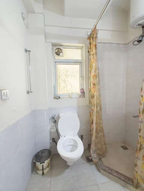 4+ BHK Flat In Dlf Capital Greens For Sale  In Moti Nagar