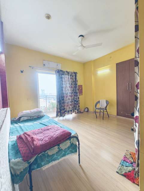 4+ BHK Flat In Dlf Capital Greens For Sale  In Moti Nagar