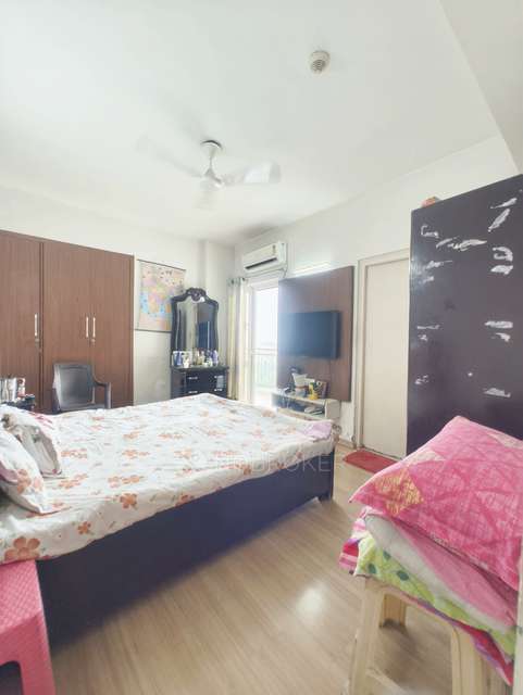 4+ BHK Flat In Dlf Capital Greens For Sale  In Moti Nagar