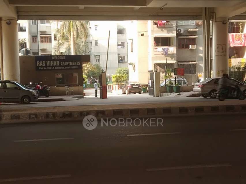 3 BHK Flat In Rasvahar  For Sale  In Patparganj