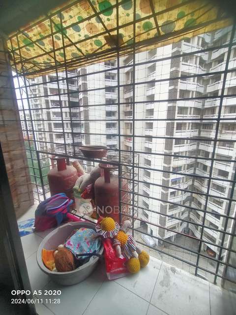 2 BHK Flat In Floramount Coop Housing Society,yogidham, Kalyan West For Sale  In Kalyan West