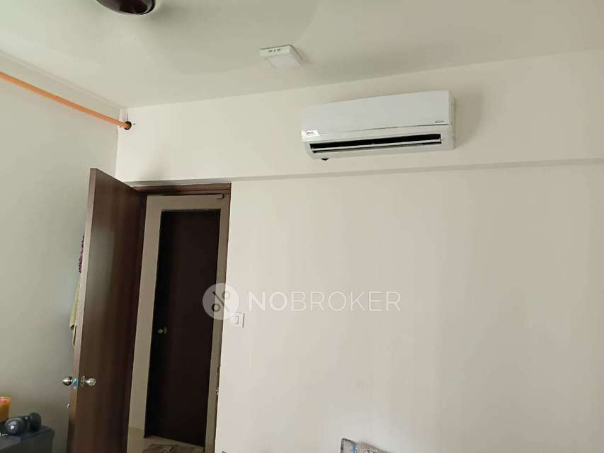 2 BHK Flat In Runwal Eirene For Sale  In Thane West