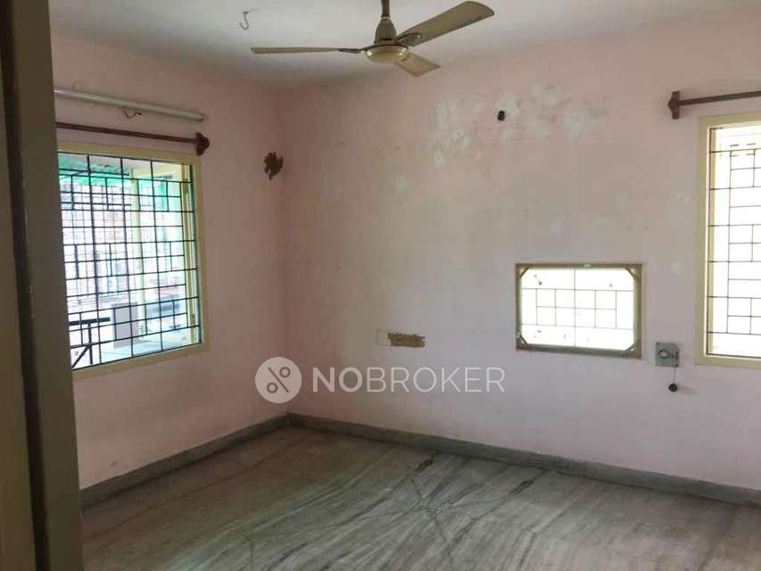2 BHK Flat In Ss Square For Sale  In Raja Annamalai Puram