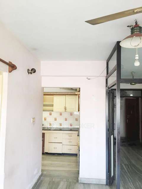 2 BHK Flat In Ss Square For Sale  In Raja Annamalai Puram