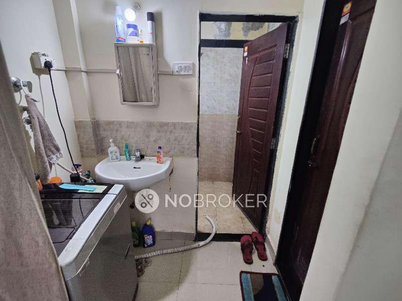 1 BHK Flat In Fortune Heights For Sale  In Goregaon West