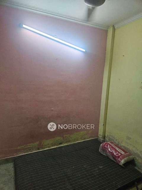 1 RK Flat In Standalone Building	 for Rent  In Krishna Nagar