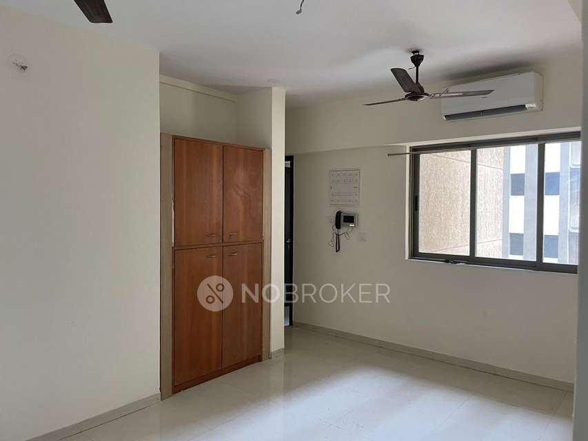 2 BHK Flat In Lodha Splendora, Bhayanderpada for Rent  In Bhayanderpada