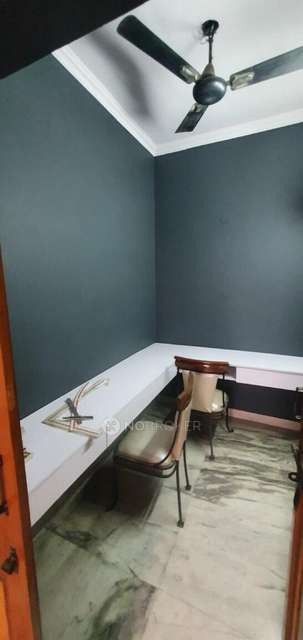 3 BHK Flat In Tagore Garden For Sale  In Pocket Ad