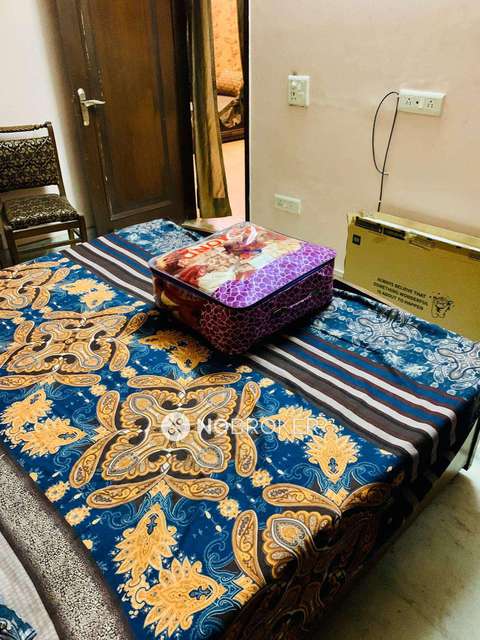 3 BHK Flat In Hargovind Enclave For Sale  In Anand Vihar