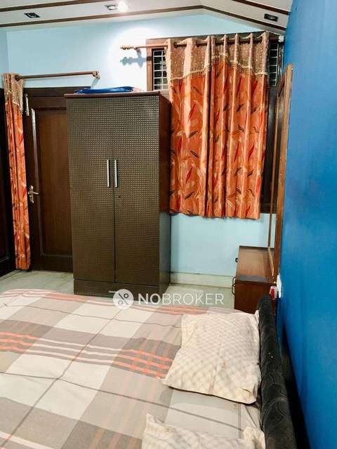 3 BHK Flat In Hargovind Enclave For Sale  In Anand Vihar