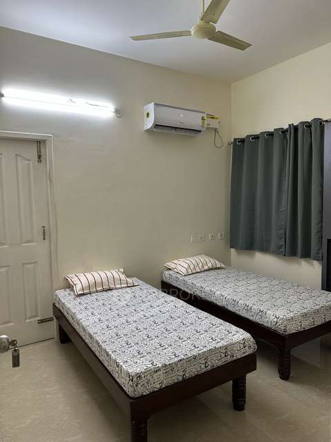 PG for Anyone in Ags Colony, Mugalivakkam