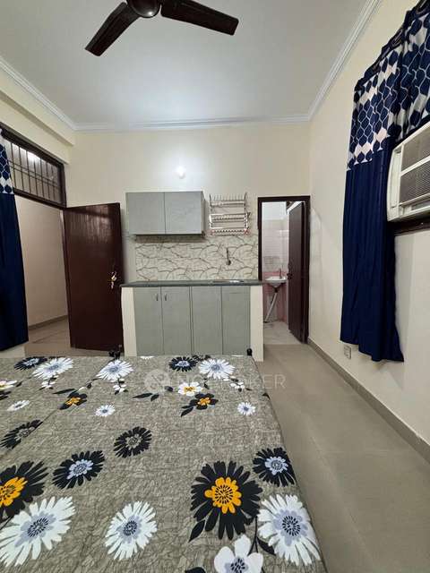 PG for Girls in Sector 45