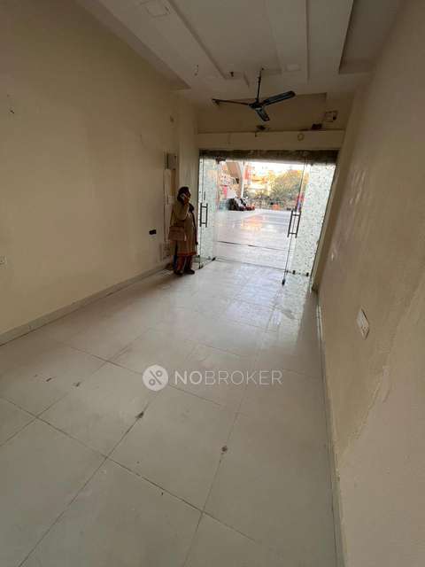 Shop in Cloud 9 Towers, Ghaziabad for sale 