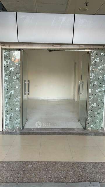 Shop in Cloud 9 Towers, Ghaziabad for sale 