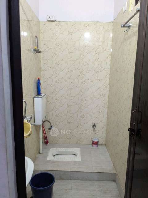 4 BHK Flat In Ishan Apartment For Sale  In Vaishali Sector - 6, Vaishali