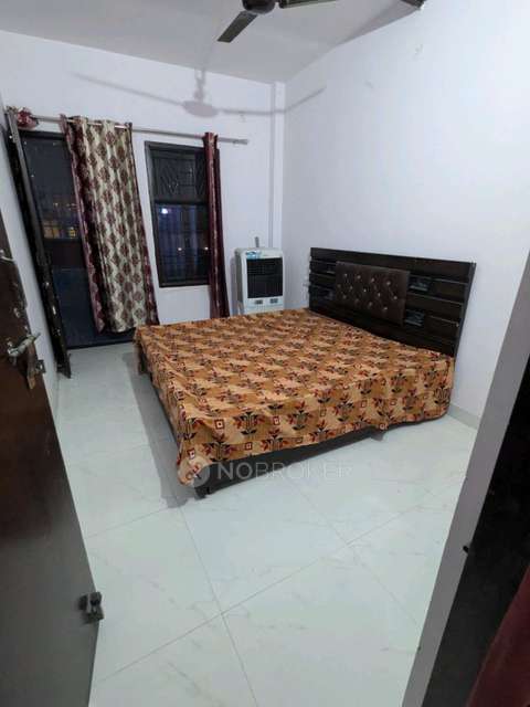 4 BHK Flat In Ishan Apartment For Sale  In Vaishali Sector - 6, Vaishali