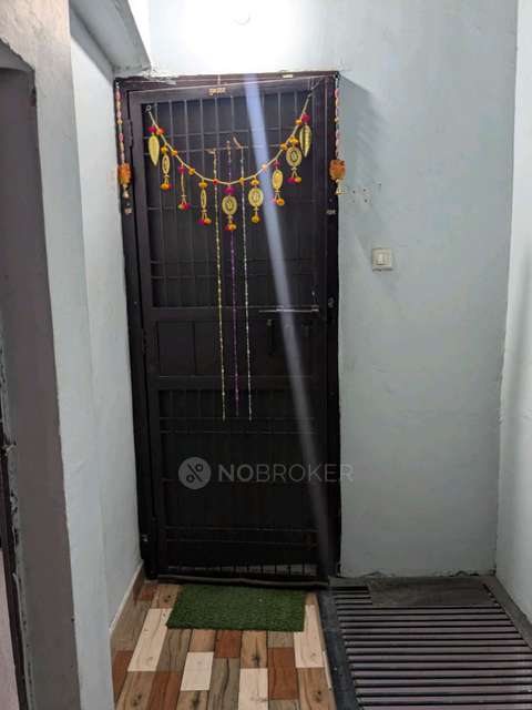 4 BHK Flat In Ishan Apartment For Sale  In Vaishali Sector - 6, Vaishali