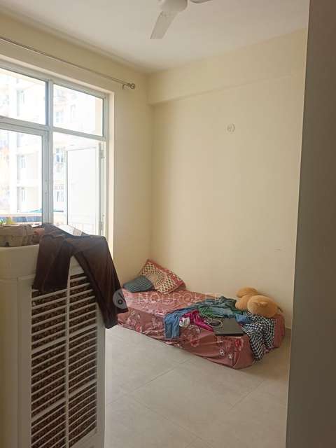 2 BHK Flat In Shree Vardhman Mantra For Sale  In Sector 67