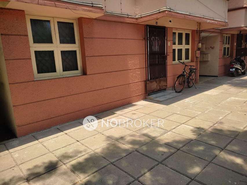 2 BHK Flat In Sri Krishna Apts For Sale  In Ashok Nagar