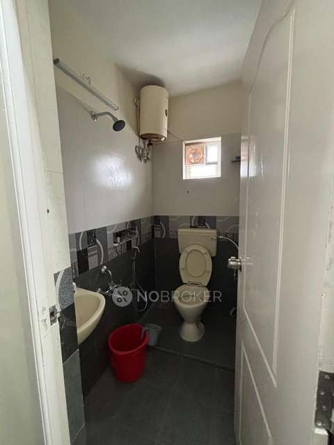 2 BHK Flat In Mothers Nest For Sale  In Madambakkam