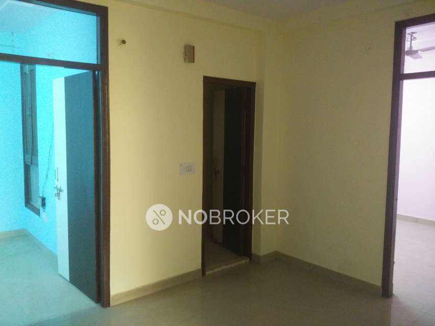 2 BHK Flat In Wellking Estate For Sale  In Patparganj Village