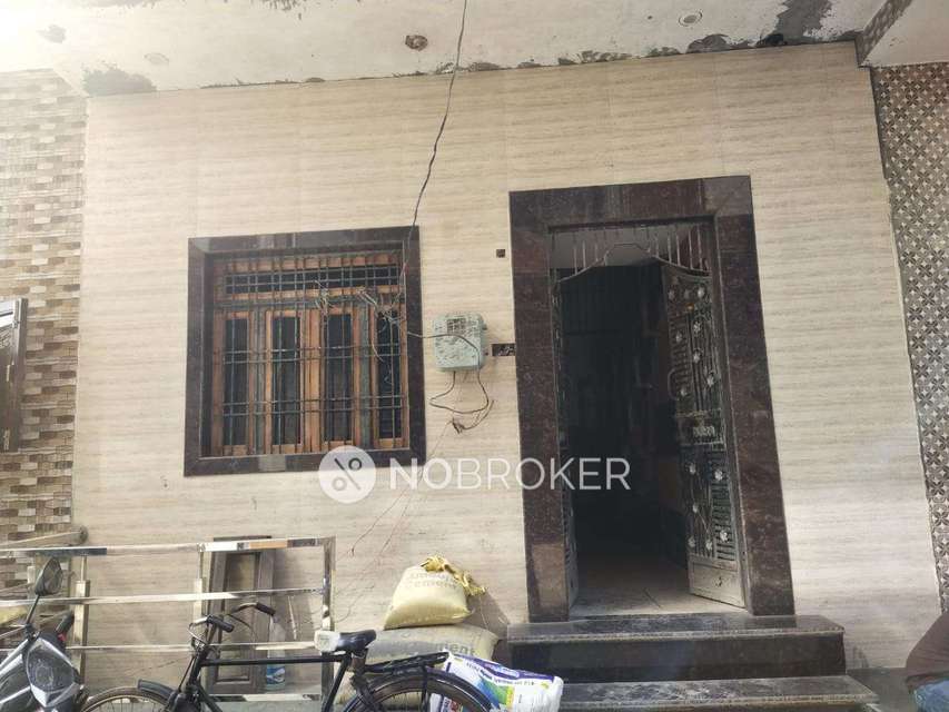 4+ BHK Flat For Sale  In Dheeraj Nagar