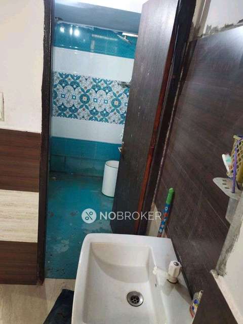 4+ BHK Flat For Sale  In Dheeraj Nagar