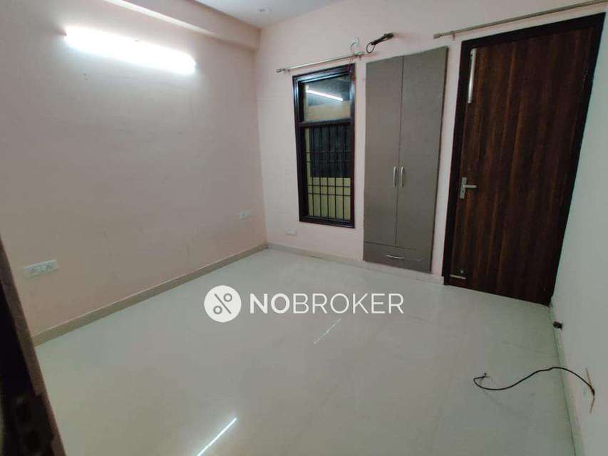 4+ BHK Flat For Sale  In Sector 42