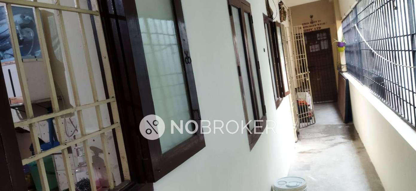2 BHK Flat In Annai Flats, Kodambakkam For Sale  In Choolaimedu