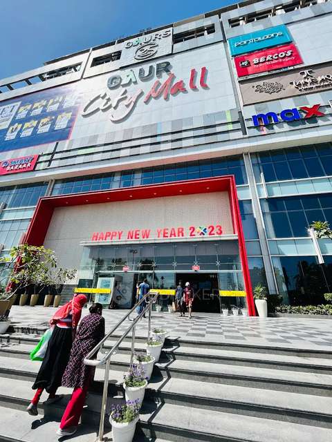 Showroom in Greater Noida, Ghaziabad for sale 