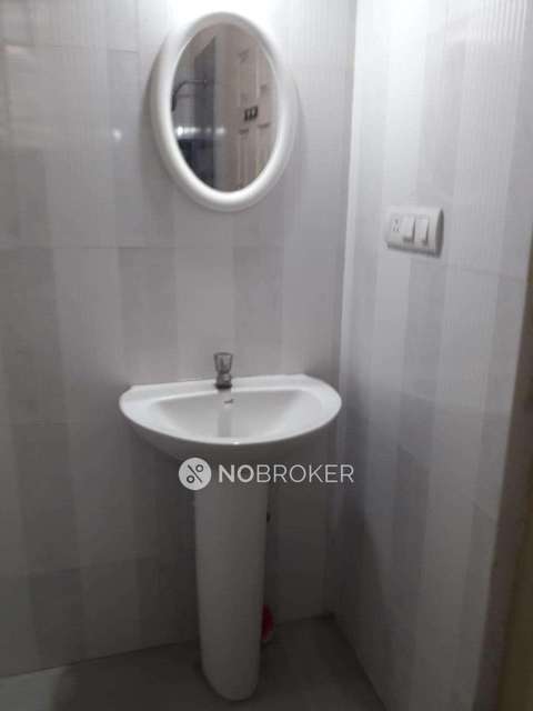 3 BHK Flat In Solitaire Residency Hennur Road For Sale  In Byrathi